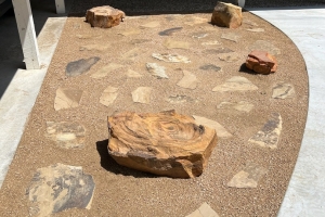 crushed granite with flagstone rocks and boulder